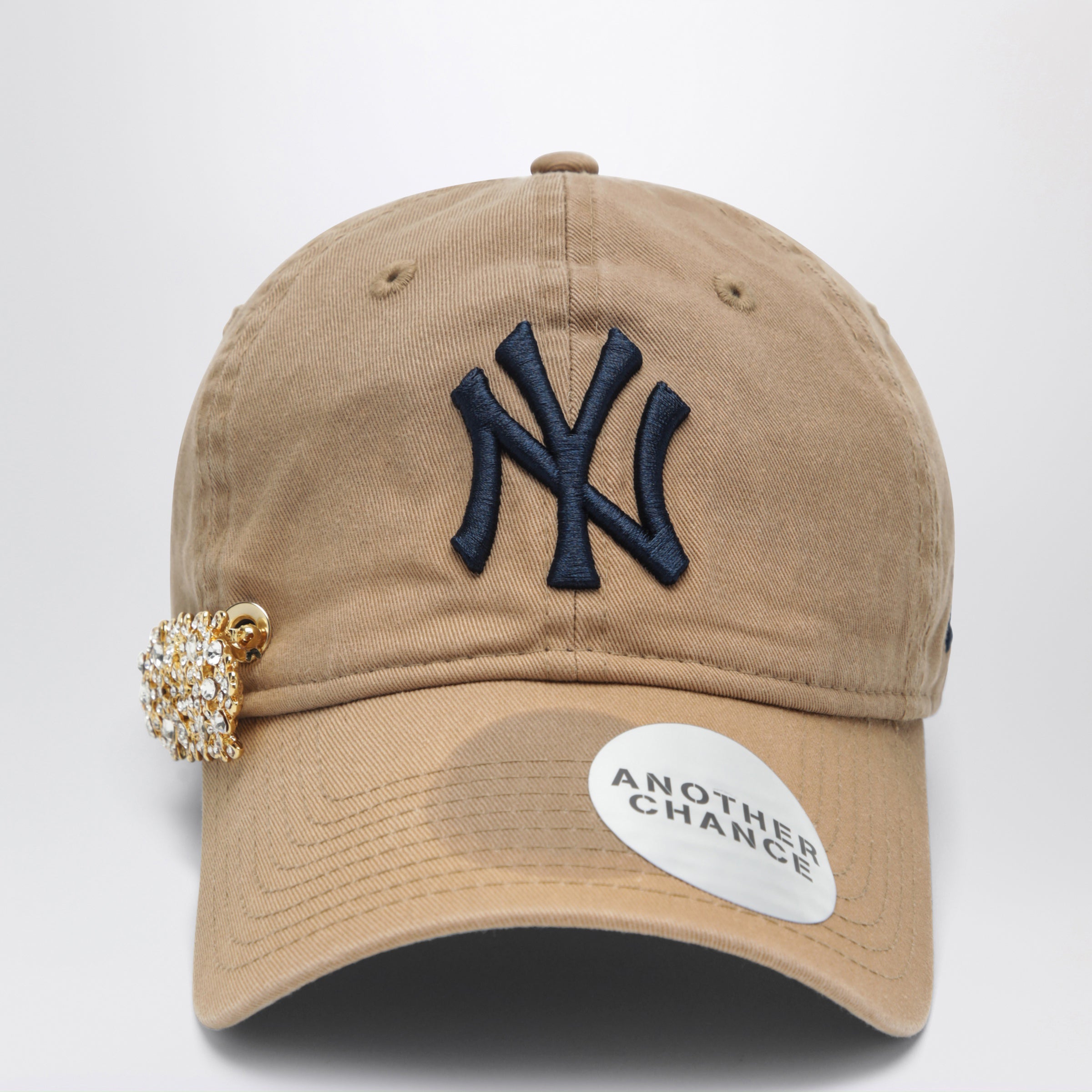 New Era 9Twenty Beige 04 Cap With Pin