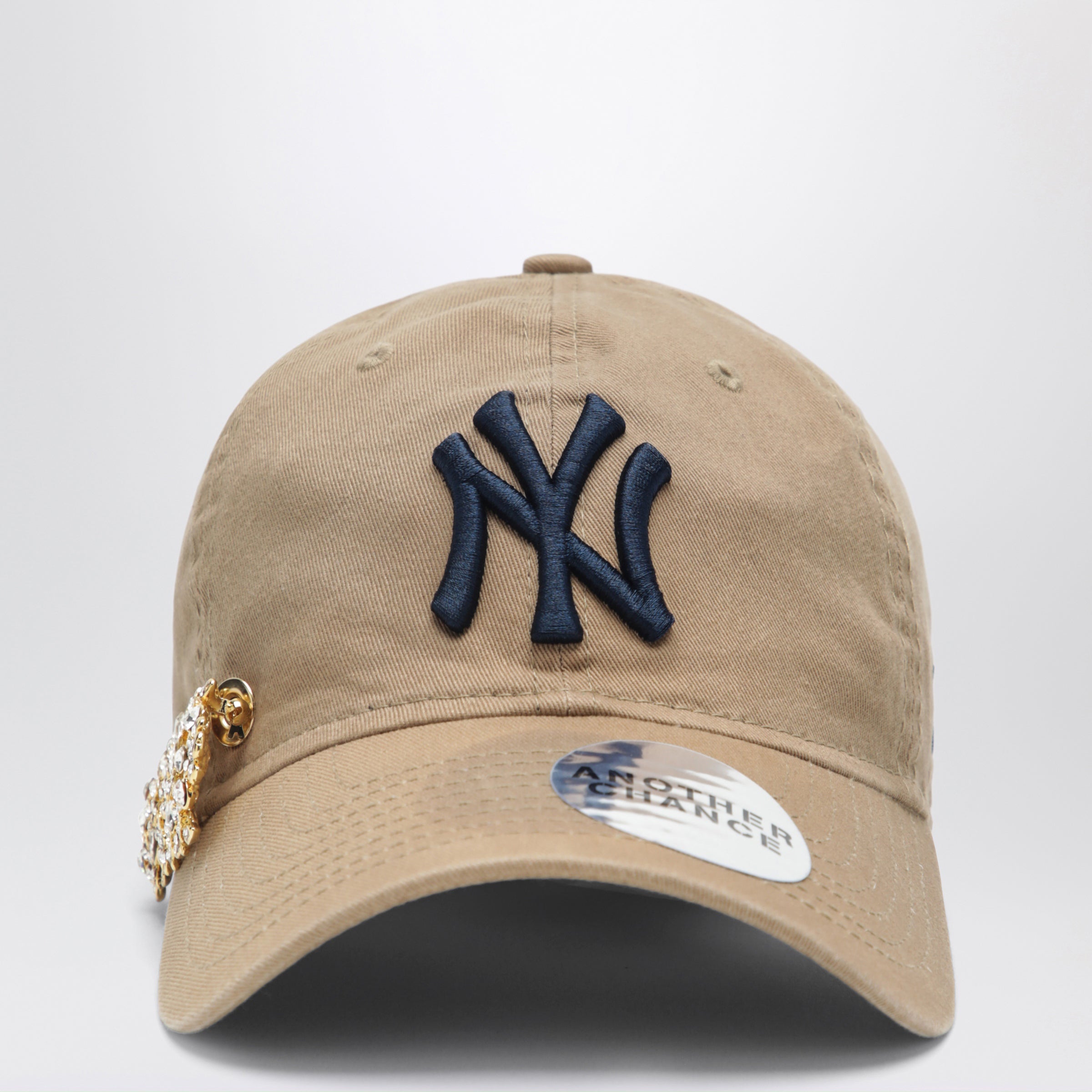 New Era 9Twenty Beige 05 Cap With Pin