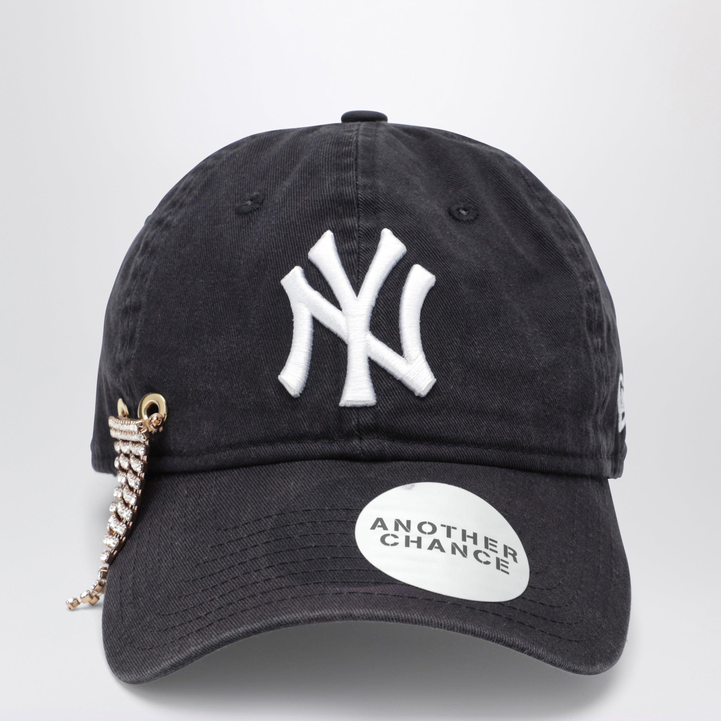 New Era 9Twenty Navy 01 Cap With Pin