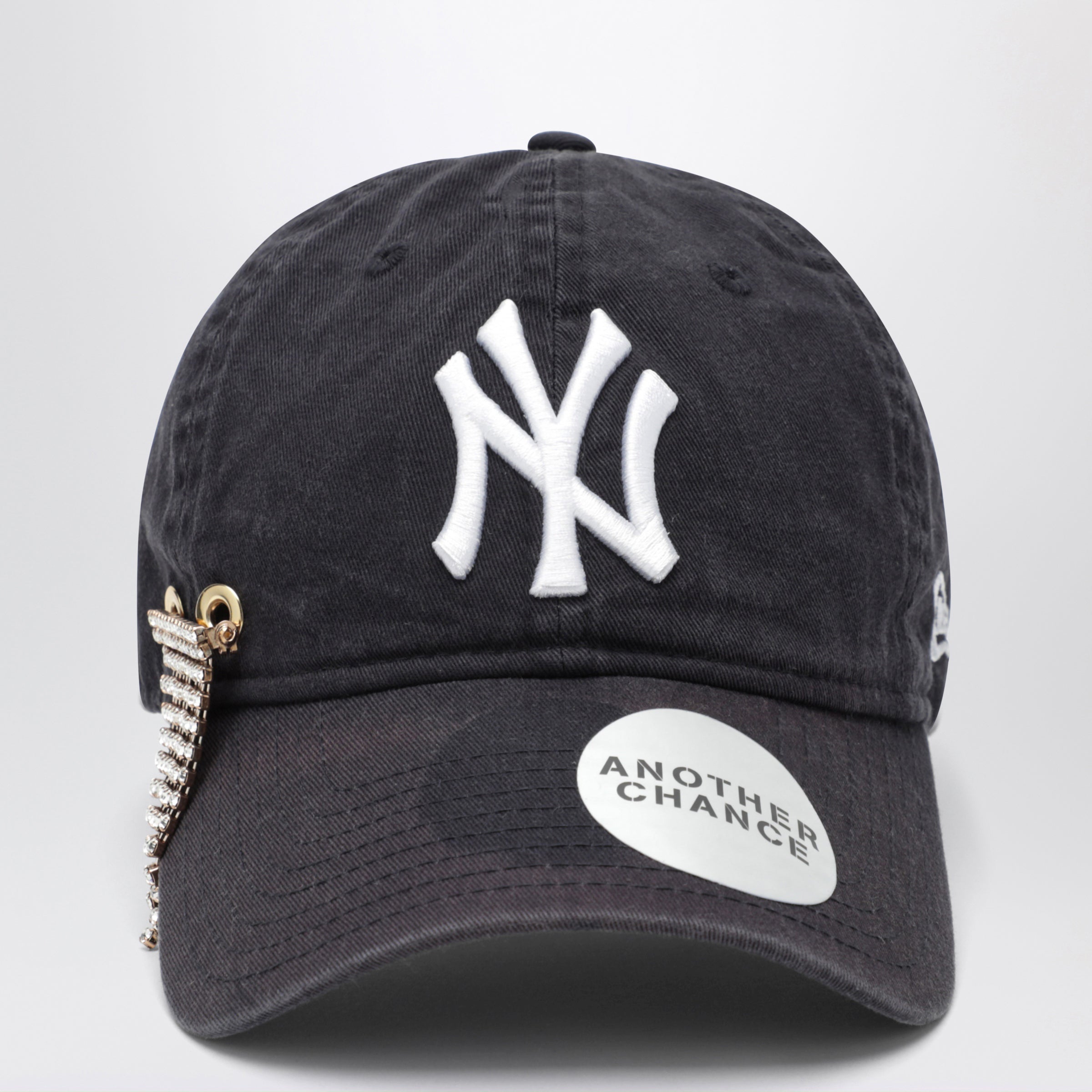 New Era 9Twenty Navy 02 Cap With Pin