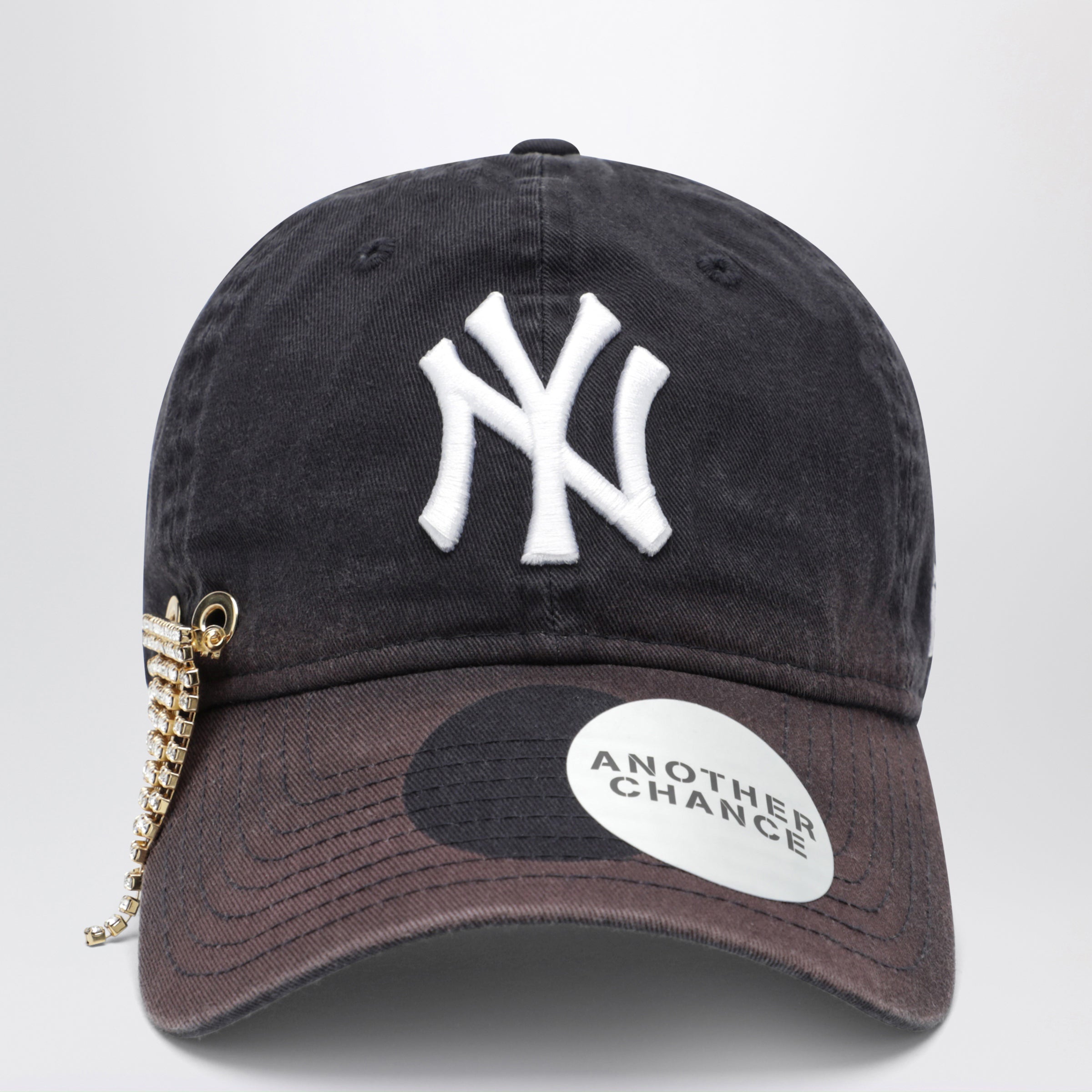 New Era 9Twenty Navy 05 Cap With Pin