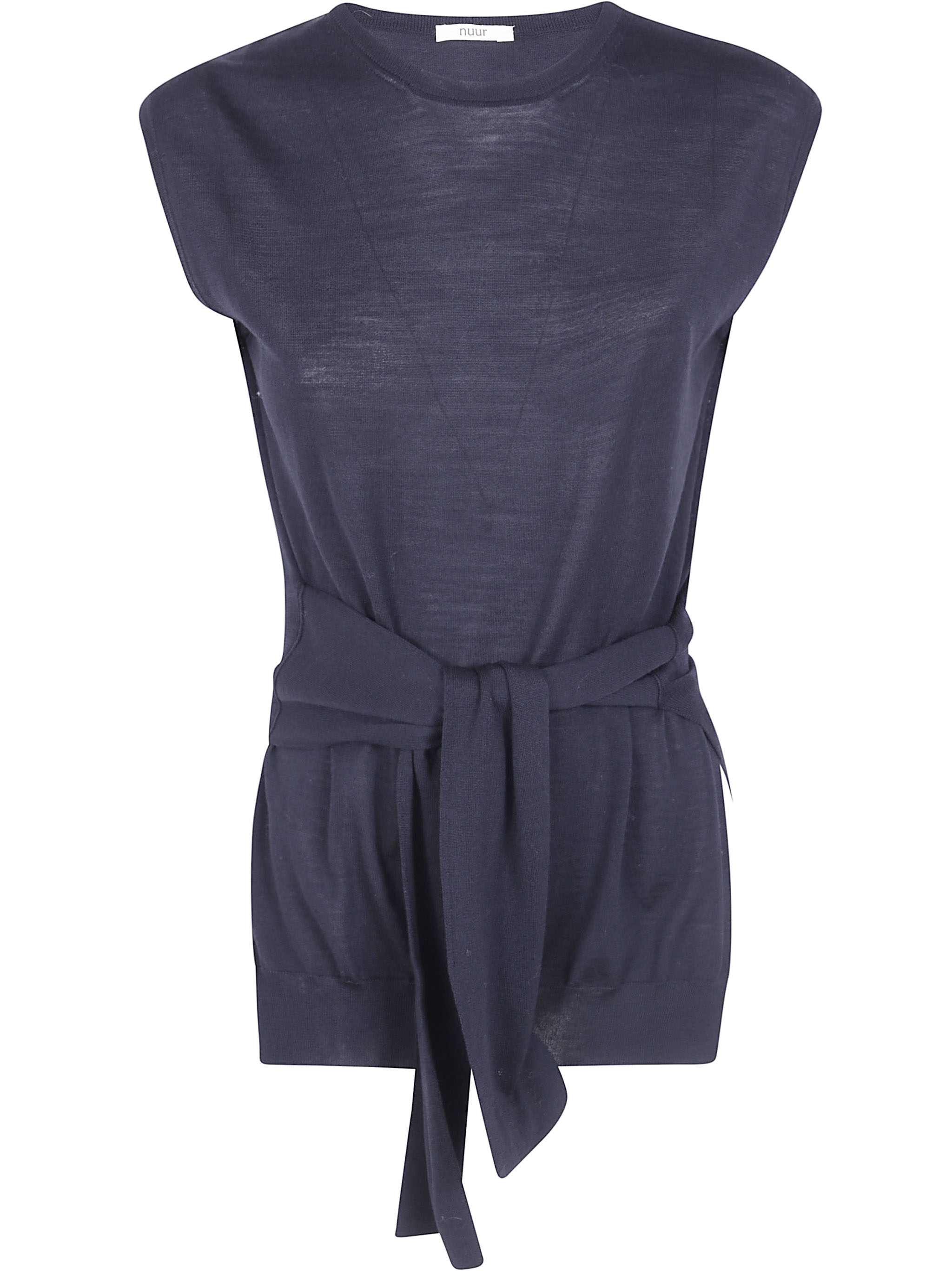 Nuur Classic Cardigan In Black