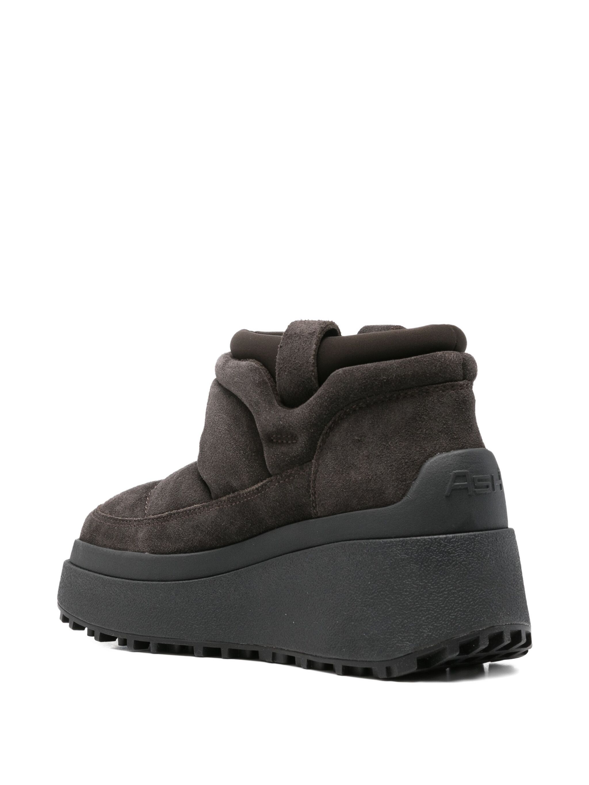 Ash Boots In Brown