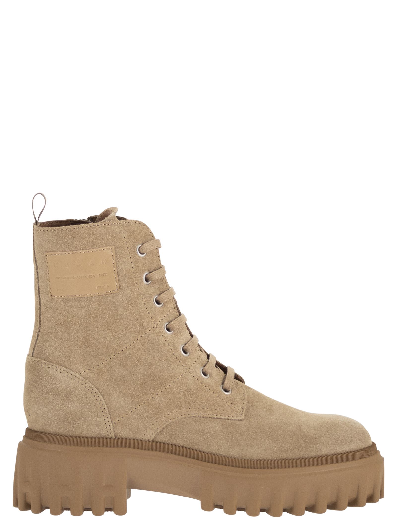 H700 - Suede Ankle Boots With Lug Sole